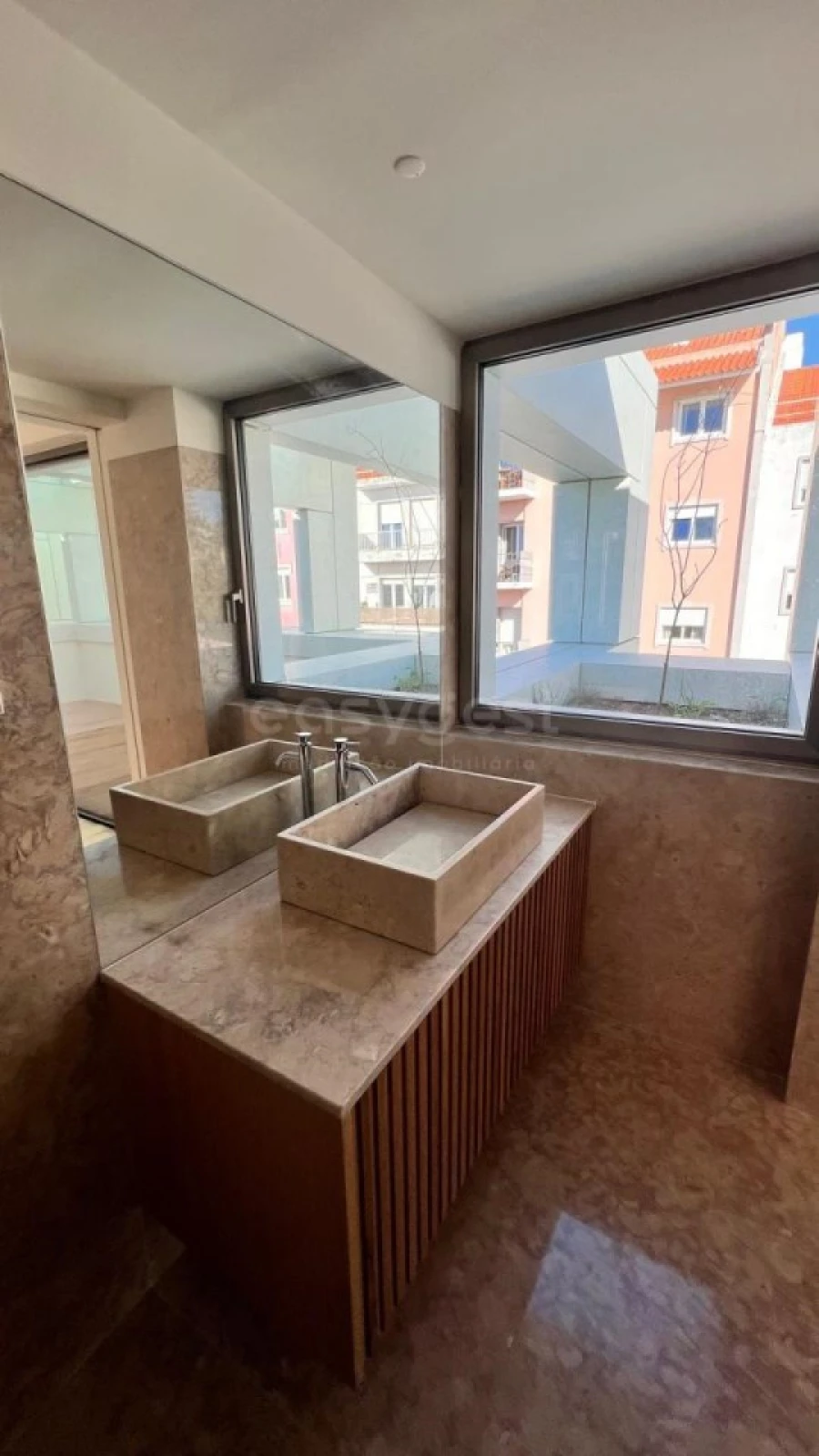 Moradia T4 para Venda em Alcantara Foto 11