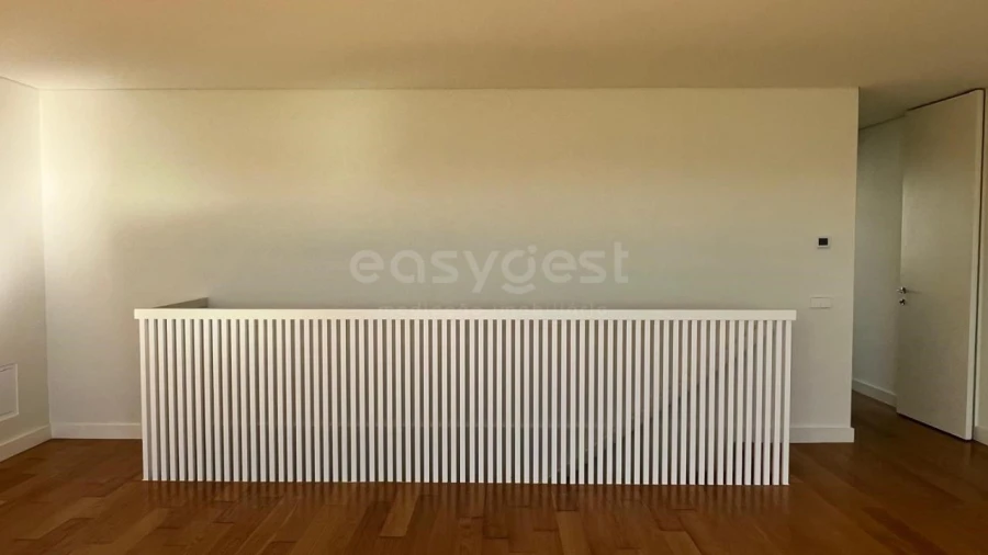 Moradia T4 para Venda em Alcantara Foto 13