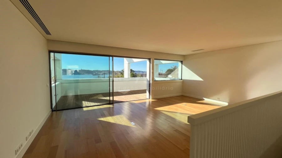 Moradia T4 para Venda em Alcantara Foto 16