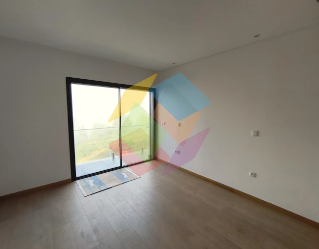 Moradia T4 para Venda em Santa Maria da Feira, Travanca, Sanfins e Espargo Foto 33