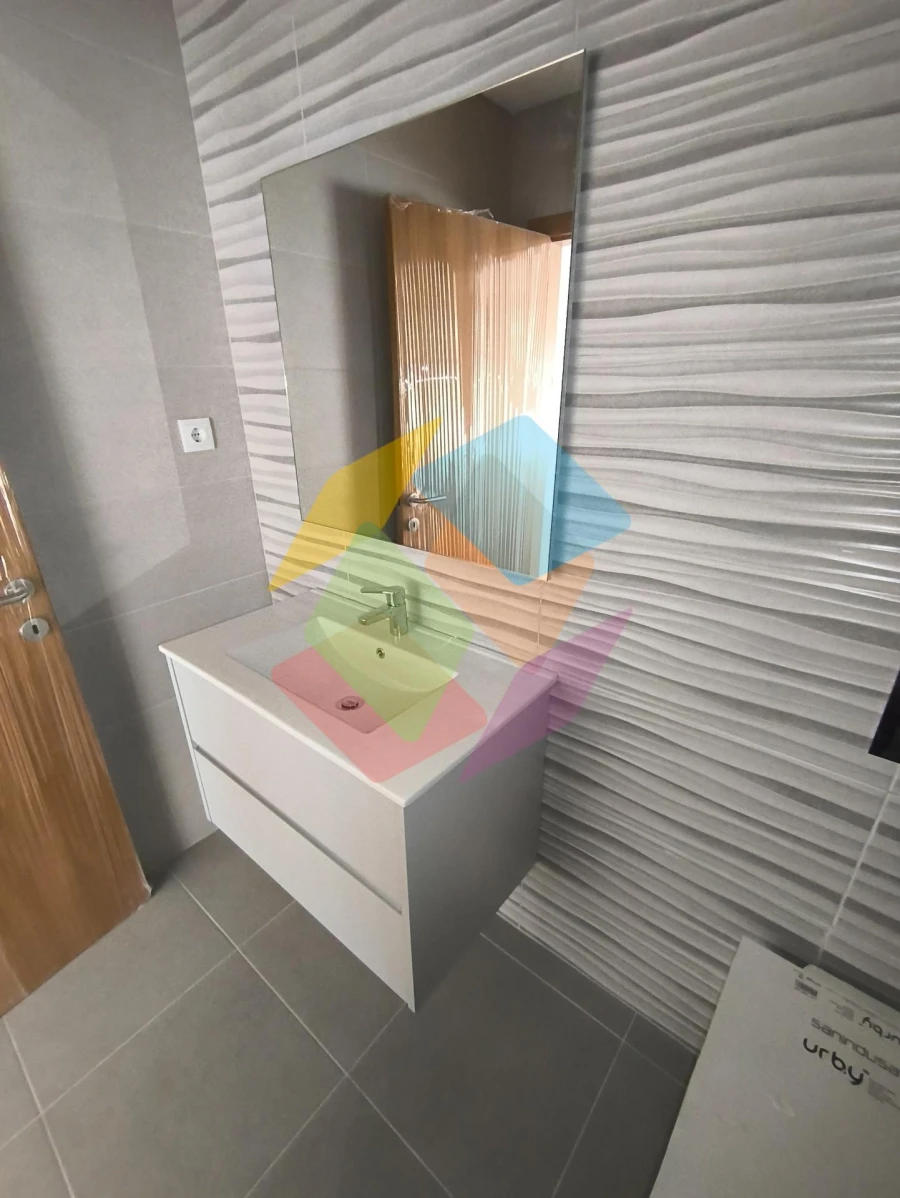 Moradia T4 para Venda em Santa Maria da Feira, Travanca, Sanfins e Espargo Foto 19