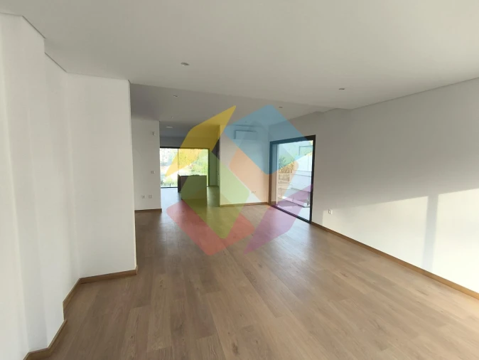 Moradia T4 para Venda em Santa Maria da Feira, Travanca, Sanfins e Espargo Foto 26