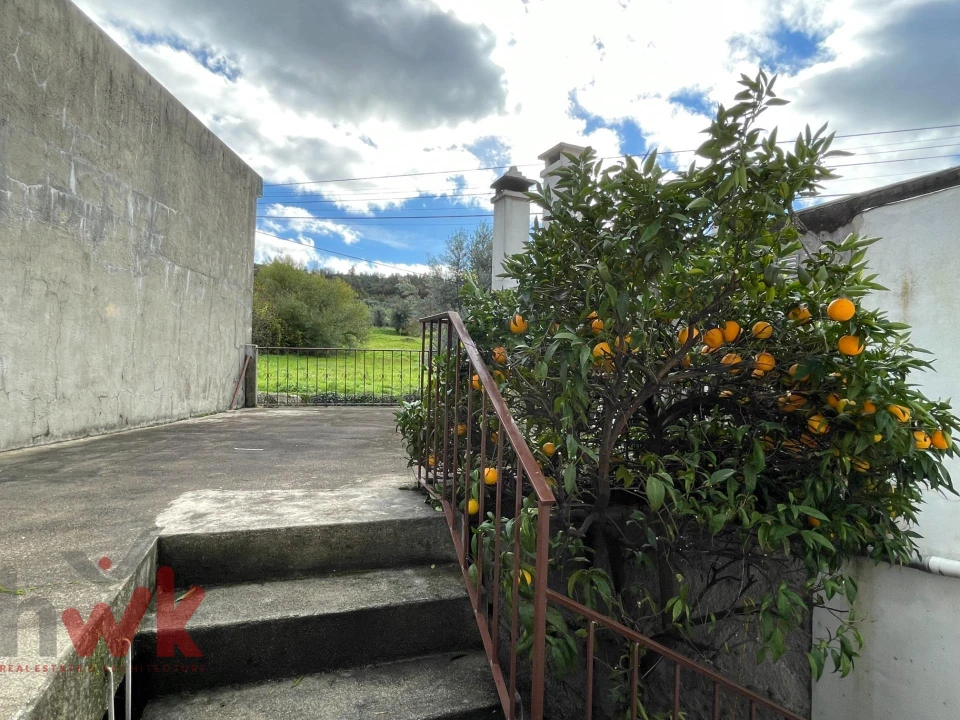 Moradia T2 para Venda em Meruge Foto 14