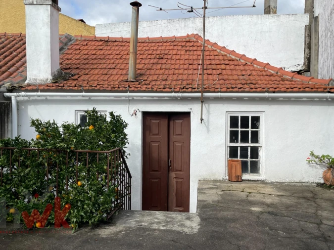 Moradia T2 para Venda em Meruge Foto 1