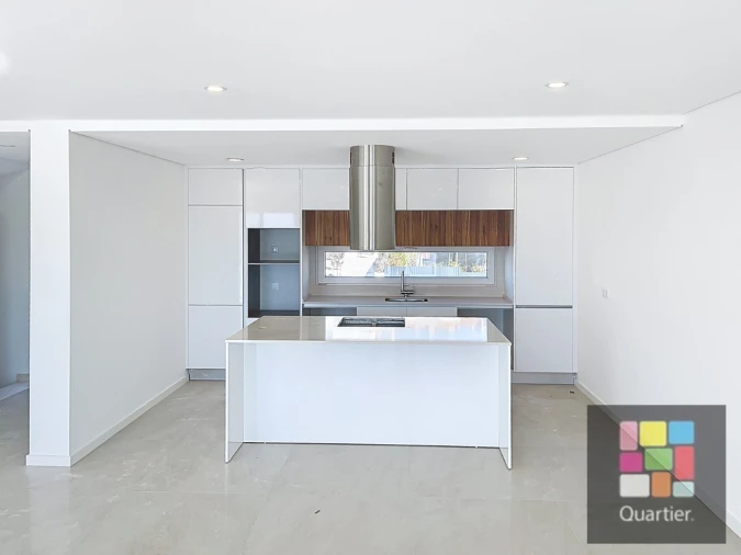 Moradia T4 para Venda em Charneca de Caparica e Sobreda Foto 10