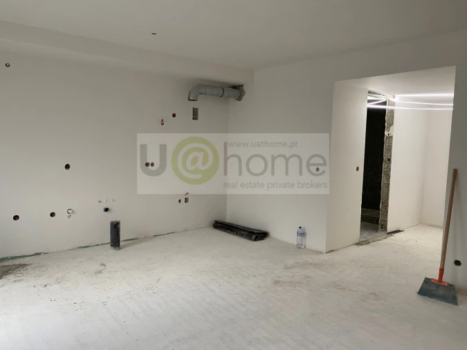 Apartamento T1 para Venda em Avenidas Novas Foto 8