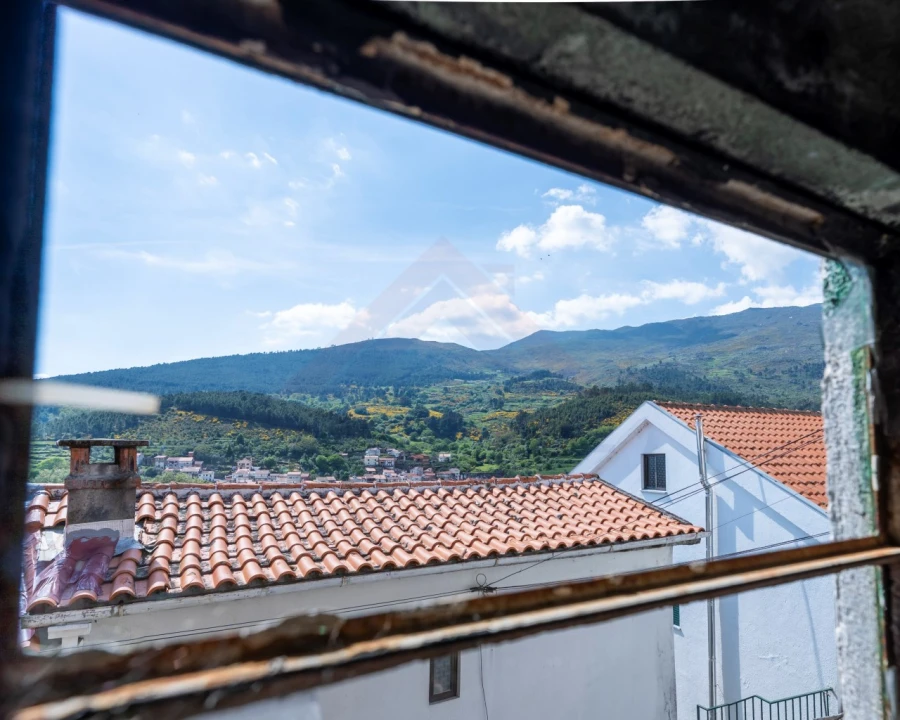 Moradia T6 para Venda em Unhais da Serra Foto 11