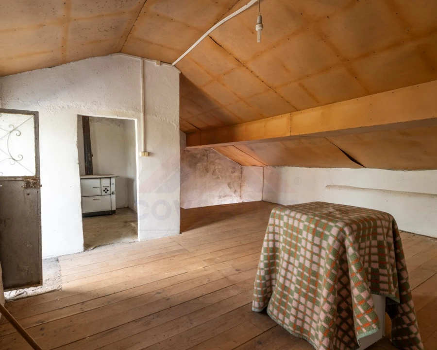 Moradia T6 para Venda em Unhais da Serra Foto 30