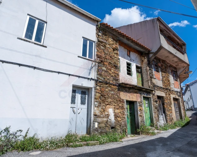 Moradia T6 para Venda em Unhais da Serra