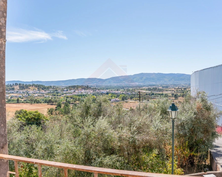 Moradia T5 para Venda em Dominguizo Foto 19