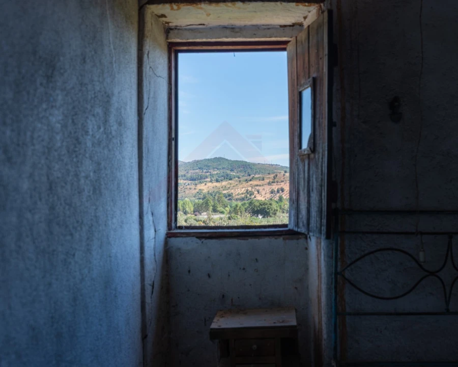 Moradia T3 para Venda em Dominguizo Foto 9