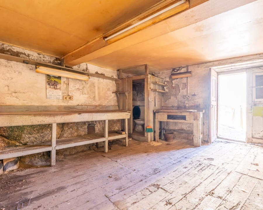 Moradia T4 para Venda em Covilhã e Canhoso Foto 5