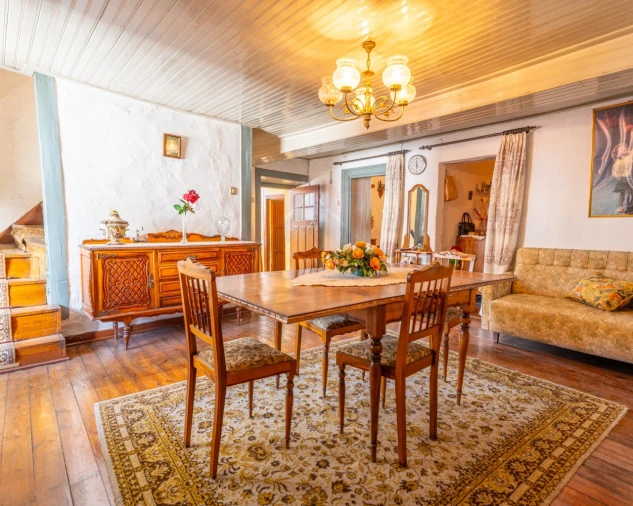 Moradia T4 para Venda em Covilhã e Canhoso Foto 1