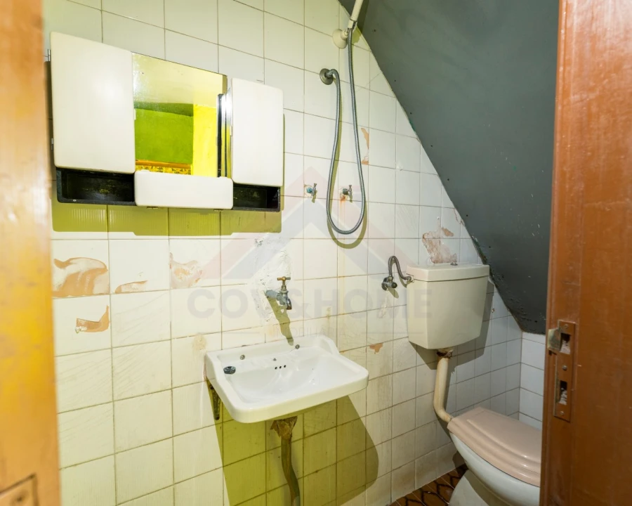 Moradia T2 para Venda em Tortosendo Foto 4