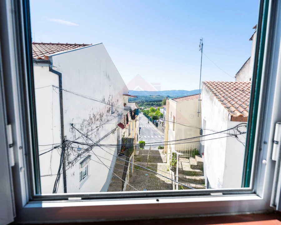 Moradia T2 para Venda em Tortosendo Foto 18