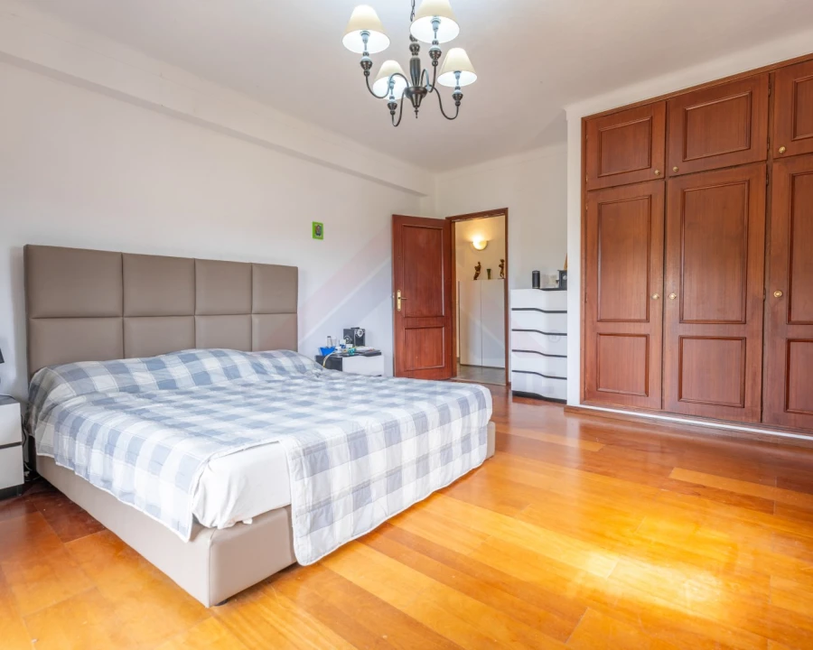 Moradia T3 para Venda em Tortosendo Foto 12