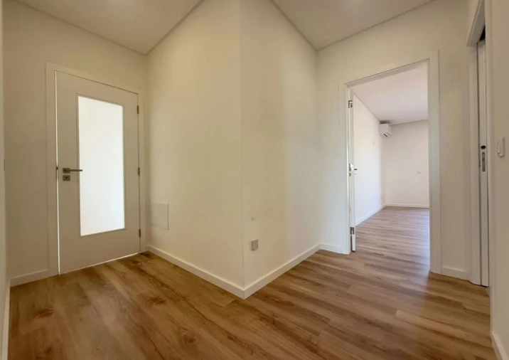 Apartamento T3 para Venda em Tavarede Foto 8