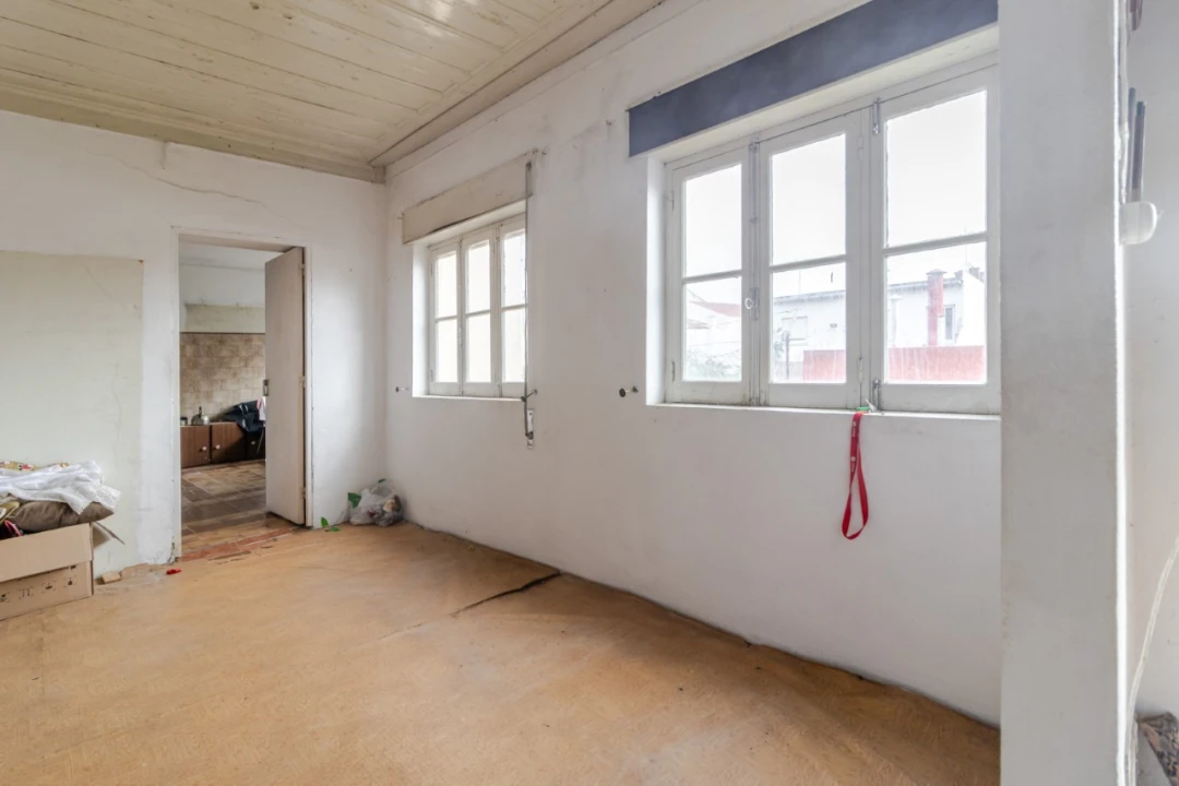 Moradia T2 para Venda em São Pedro Foto 5