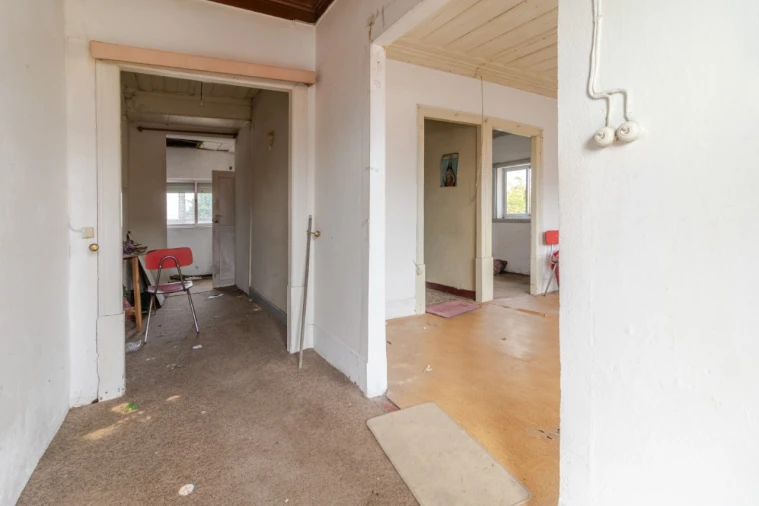 Moradia T2 para Venda em São Pedro Foto 4