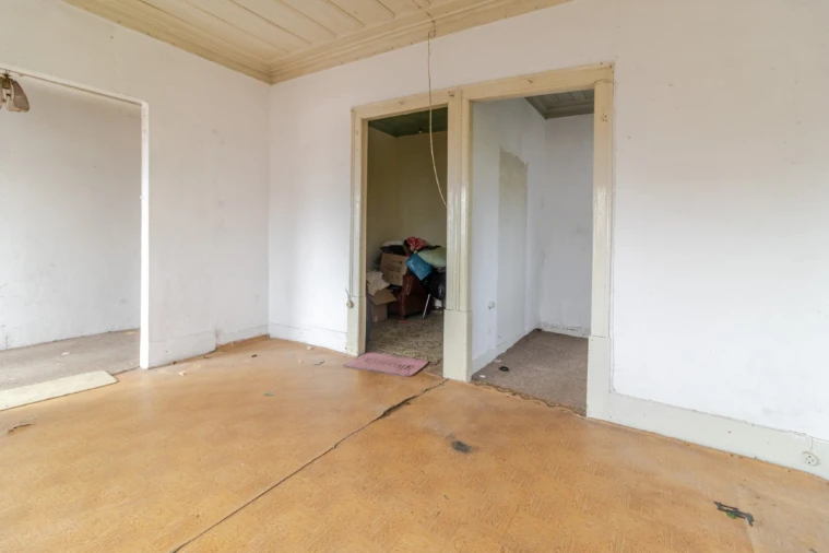 Moradia T2 para Venda em São Pedro Foto 9