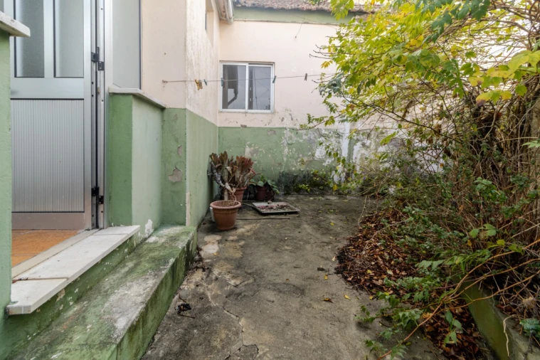 Moradia T2 para Venda em São Pedro Foto 18