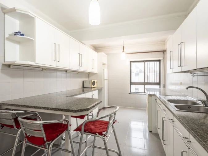 Apartamento T2 para Venda em Tavarede Foto 2