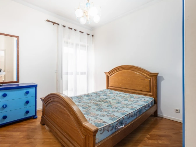 Apartamento T2 para Venda em Tavarede Foto 3