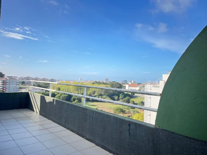 Apartamento T2 para Venda em Tavarede Foto 23