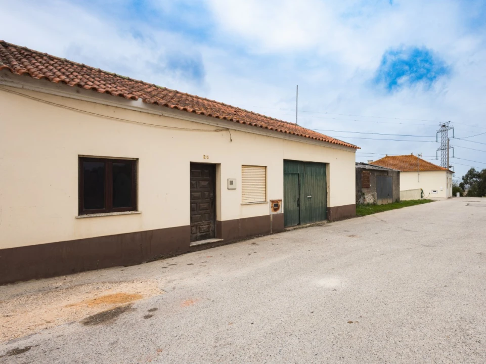 Moradia T2 para Venda em Alqueidão Foto 15