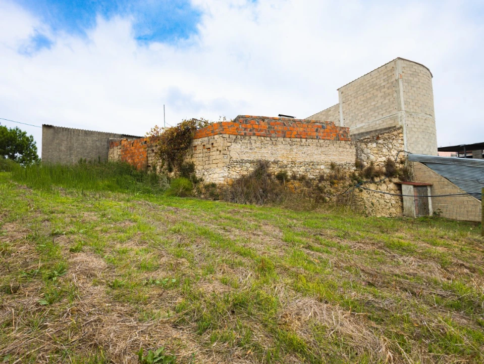 Moradia T2 para Venda em Alqueidão Foto 18