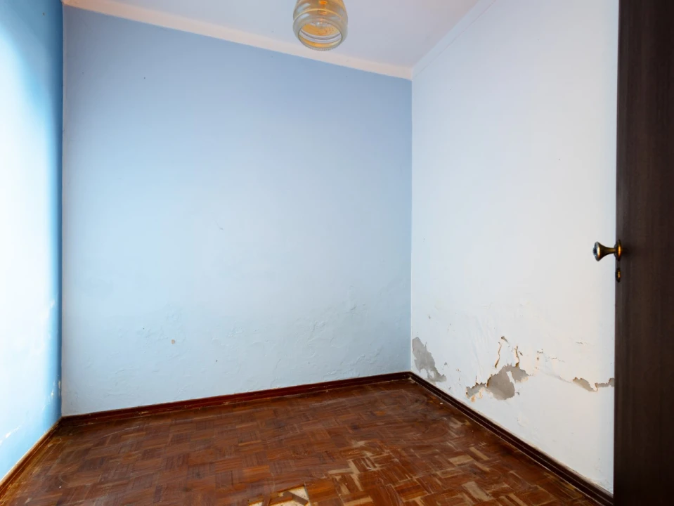 Moradia T2 para Venda em Alqueidão Foto 7