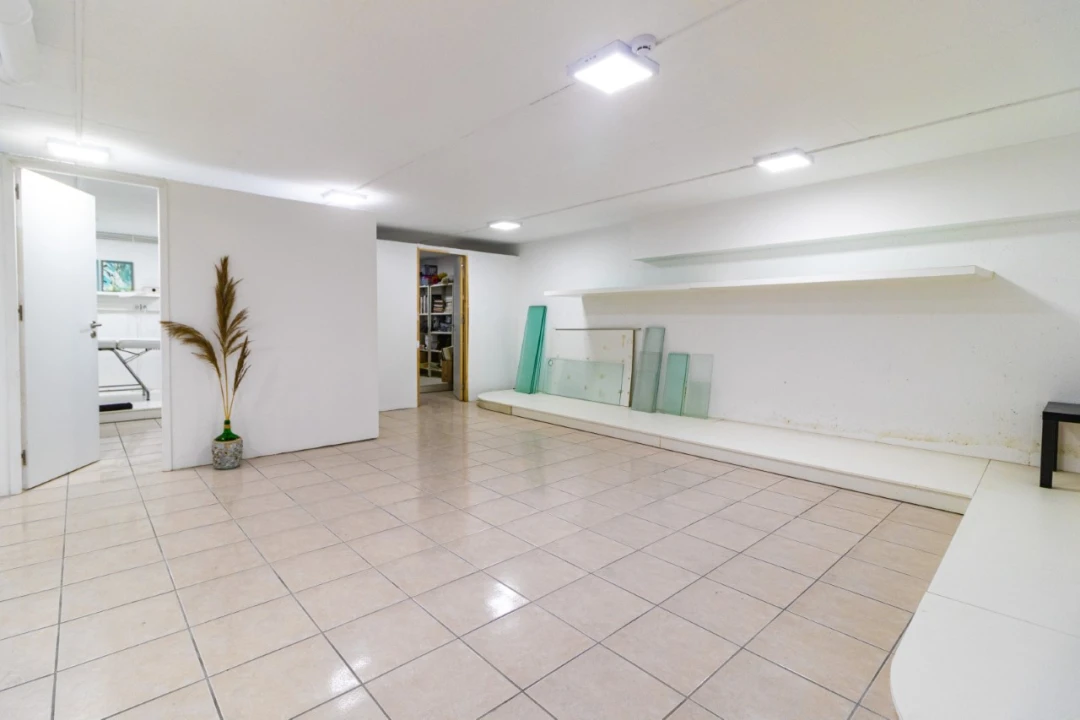 Loja para Venda em Buarcos Foto 8