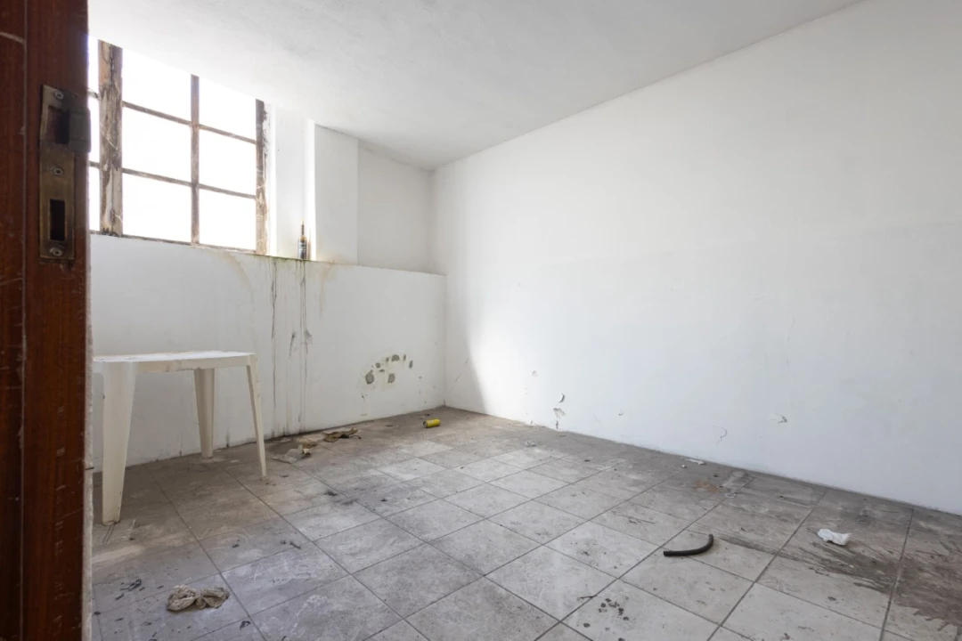 Armazém para Venda em Buarcos Foto 4