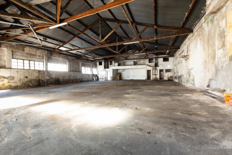 Armazém para Venda em Buarcos Foto 2