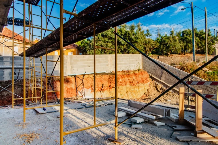 Moradia T4 para Venda em Santa Clara e Castelo Viegas Foto 16