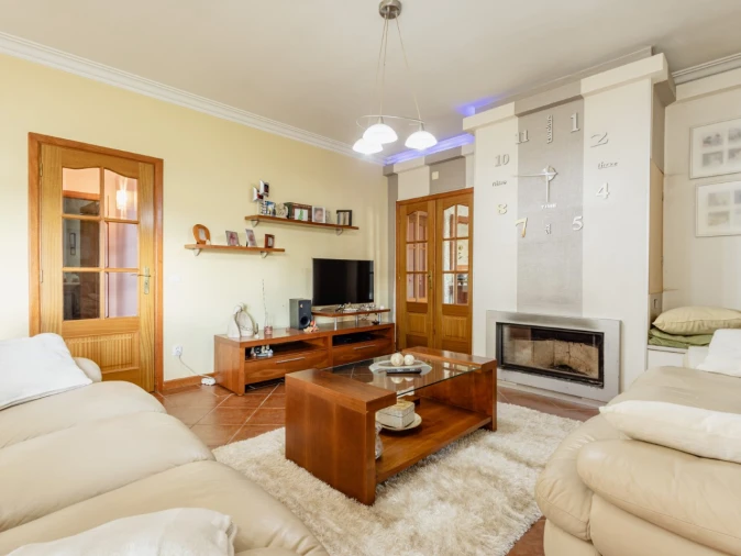 Moradia T3 para Venda em Maiorca Foto 3