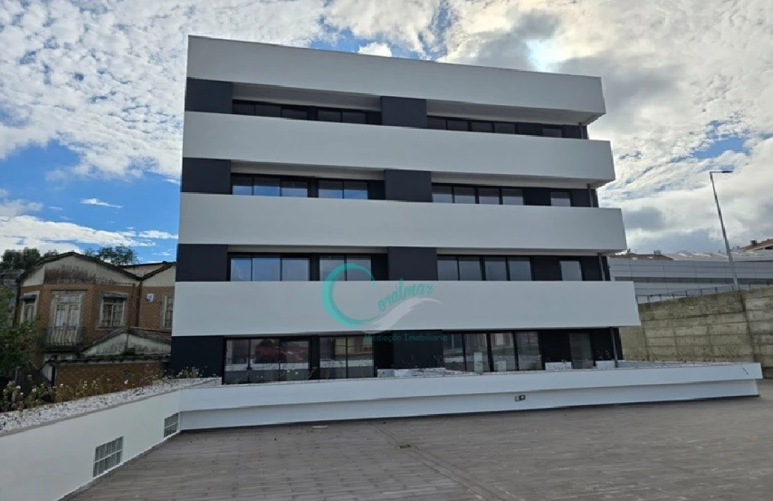 Apartamento T2 para Venda em Paranhos Foto 4