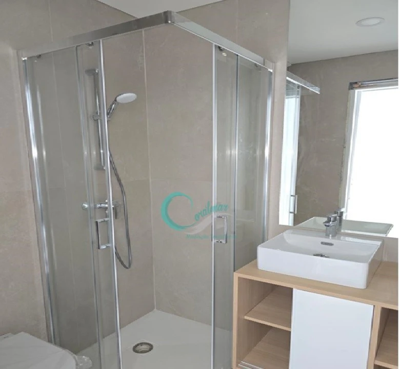 Apartamento T2 para Venda em Paranhos Foto 11