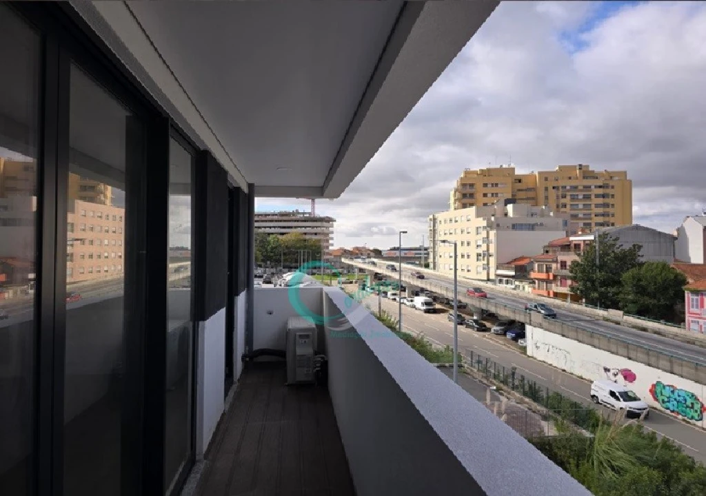 Apartamento T2 para Venda em Paranhos Foto 13