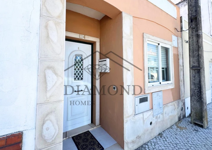 Moradia T1 para Venda em Almeirim Foto 2