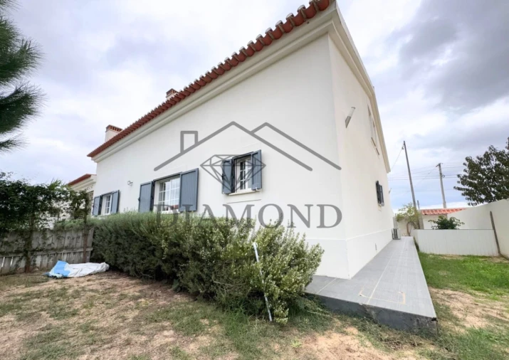 Moradia T3 para Venda em Marinhais Foto 5