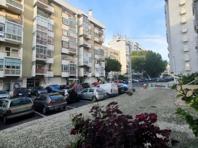 Apartamento T2 para Venda em Oeiras e São Julião da Barra, Paço de Arcos e Caxias Foto 25