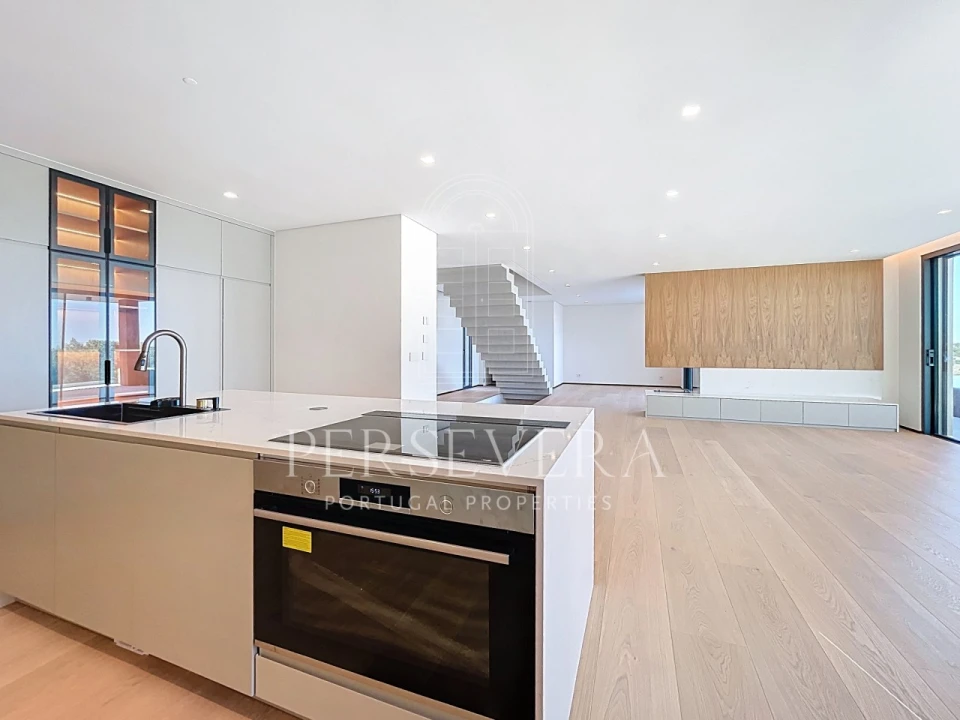 Moradia T4 para Venda em Alcabideche Foto 14