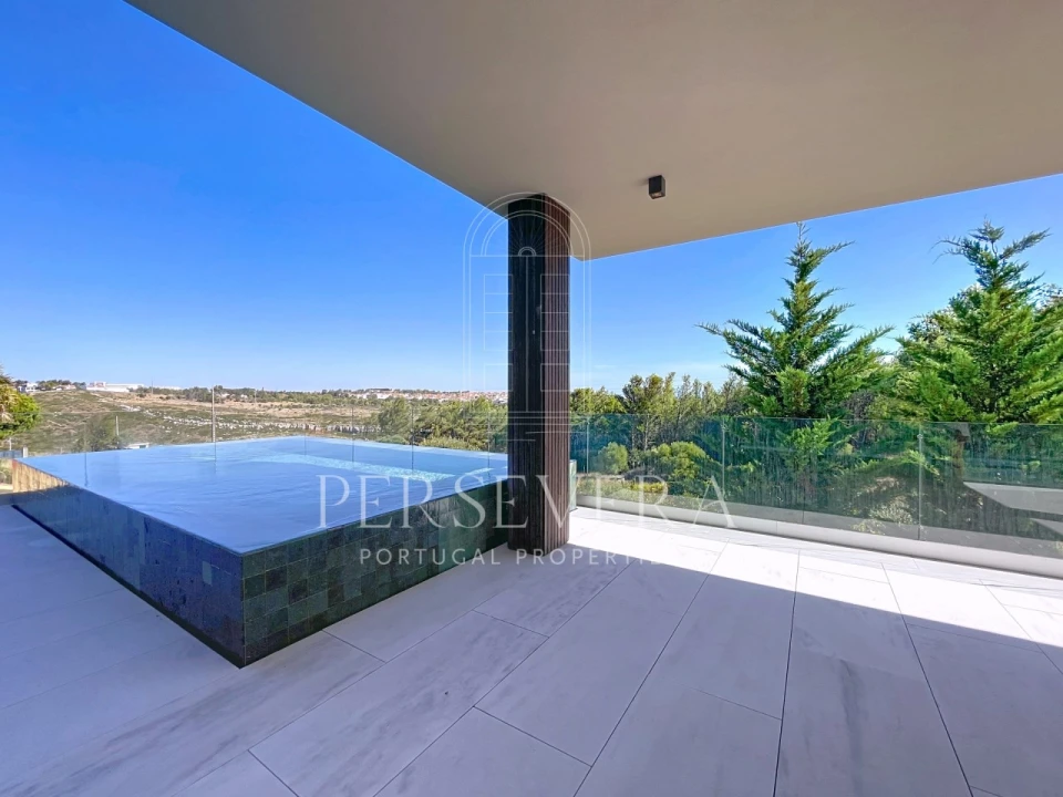 Moradia T4 para Venda em Alcabideche Foto 1