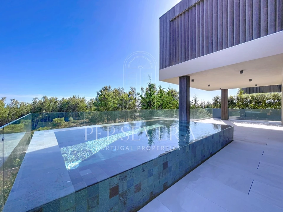 Moradia T4 para Venda em Alcabideche Foto 2