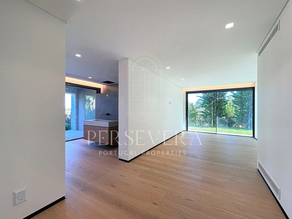 Moradia T4 para Venda em Alcabideche Foto 46