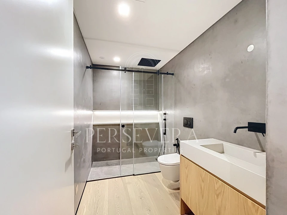 Moradia T4 para Venda em Alcabideche Foto 44