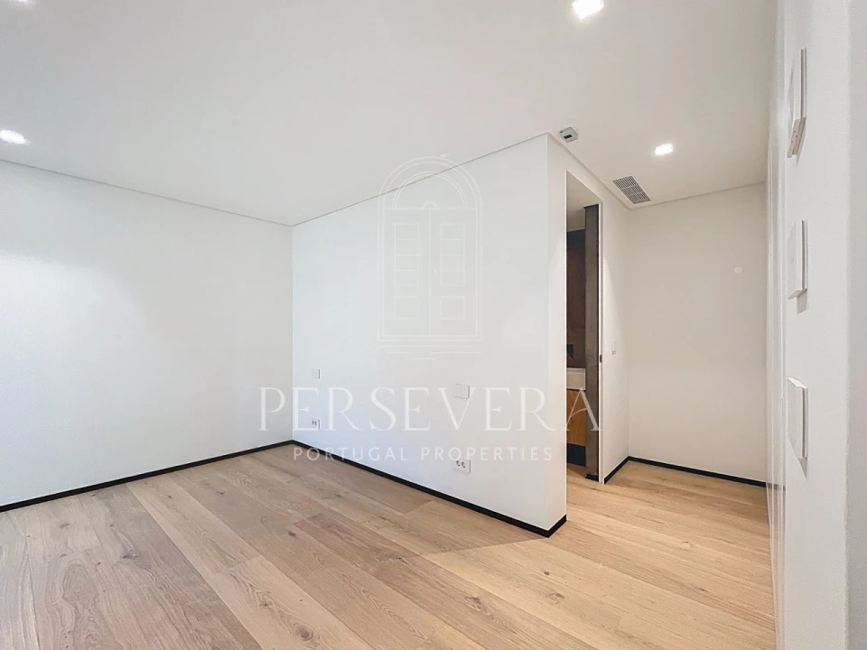 Moradia T4 para Venda em Alcabideche Foto 41