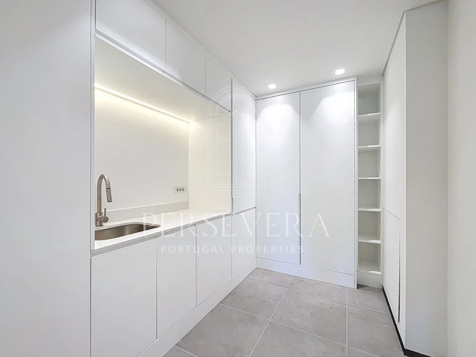 Moradia T4 para Venda em Alcabideche Foto 39