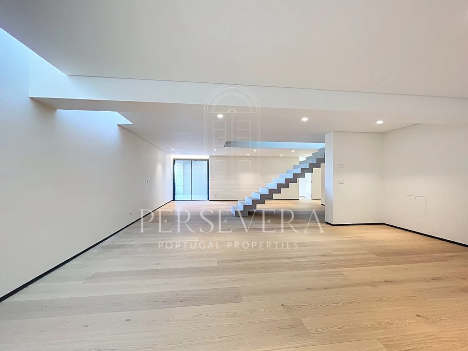 Moradia T4 para Venda em Alcabideche Foto 37